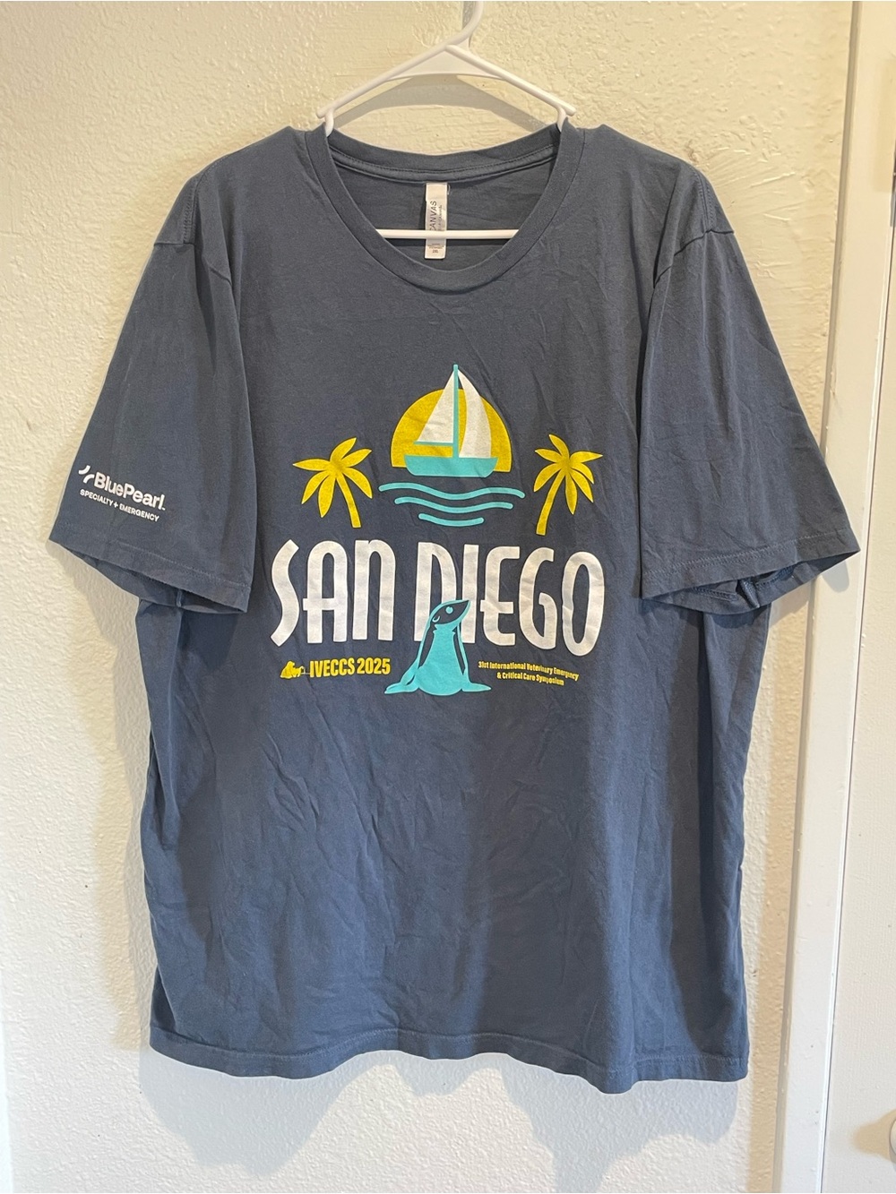 🦭🌊 BluePearl Emergency Vet Hospital Graphic Tee • Men's 2XL 🩺